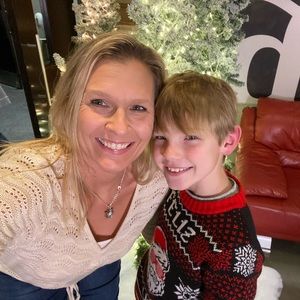 Meet your Posher, Jenifer